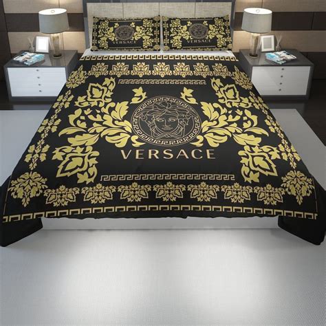 versace logo lenzuola|versace designer.